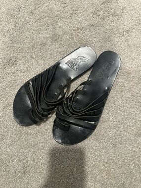 Leather Strappy Slide Sandals - Black